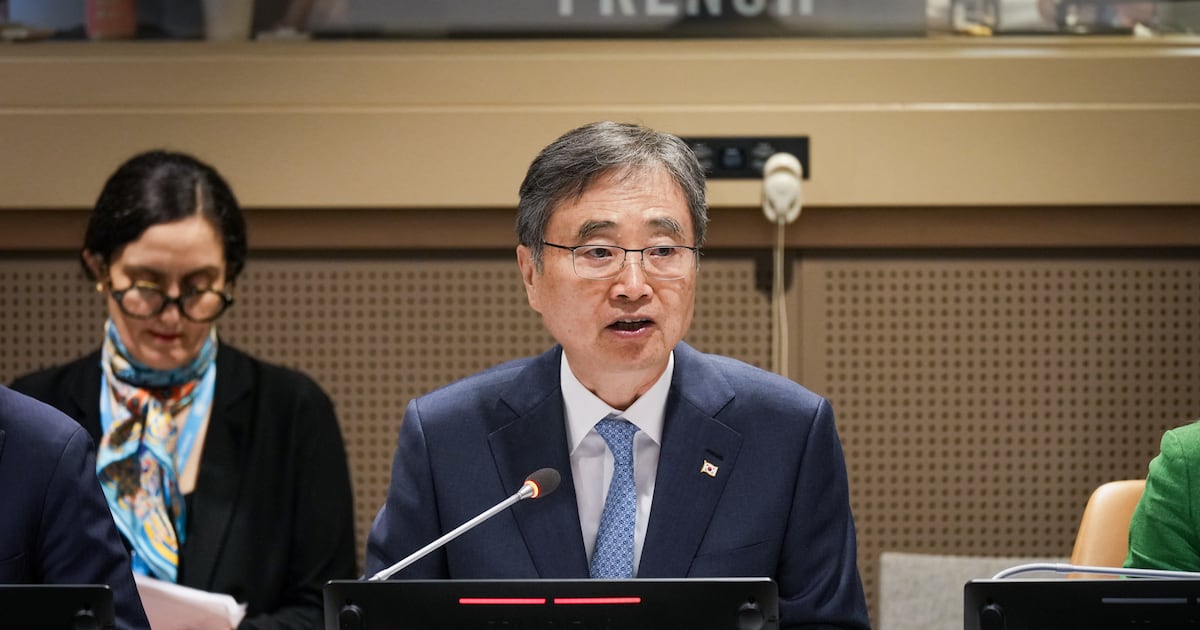 Foreign Minister Cho Hyun Calls Trump-Kim Meeting 'Fantastic'